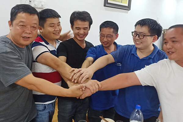 歡度中秋佳節(jié)，情滿華瑞易能